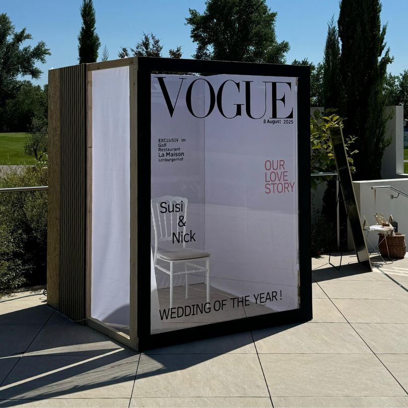 Premium Vogue Box Fotobox im Magazin Cover Design